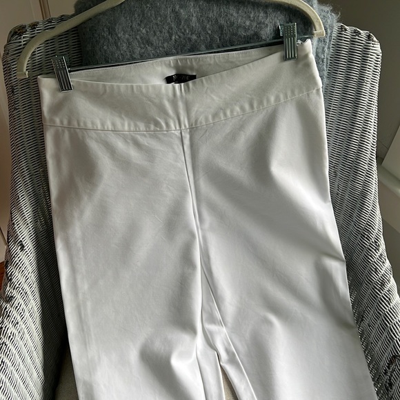 EUC Nic and Zoe side zip cropped pants size 4 - Picture 5 of 13